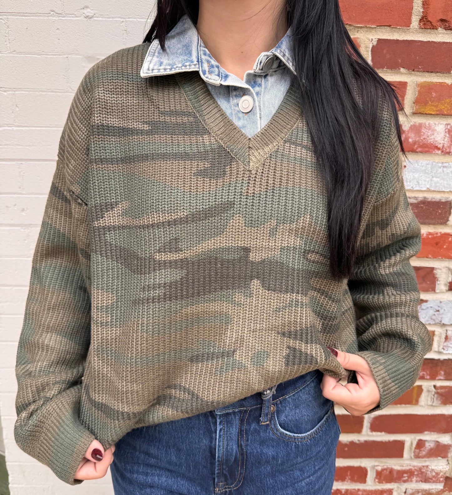Camo V-Neck sweater w/ denim collar