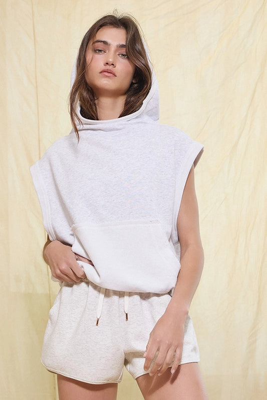 Hooded Muscle Pullover