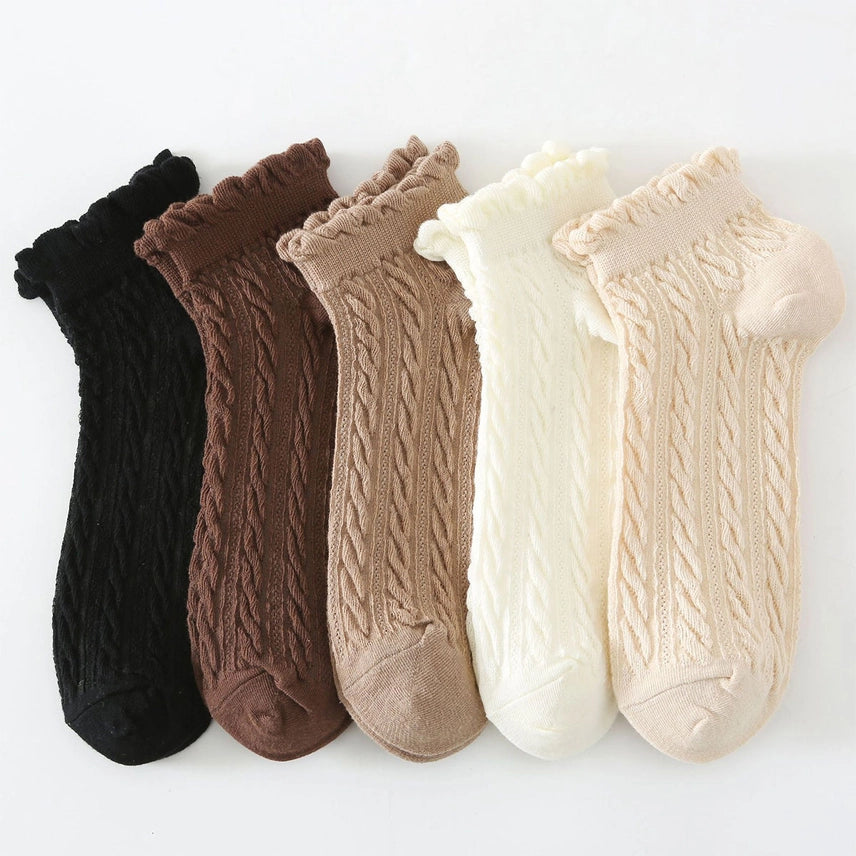 Retro Twist Ruffle Ankle Socks