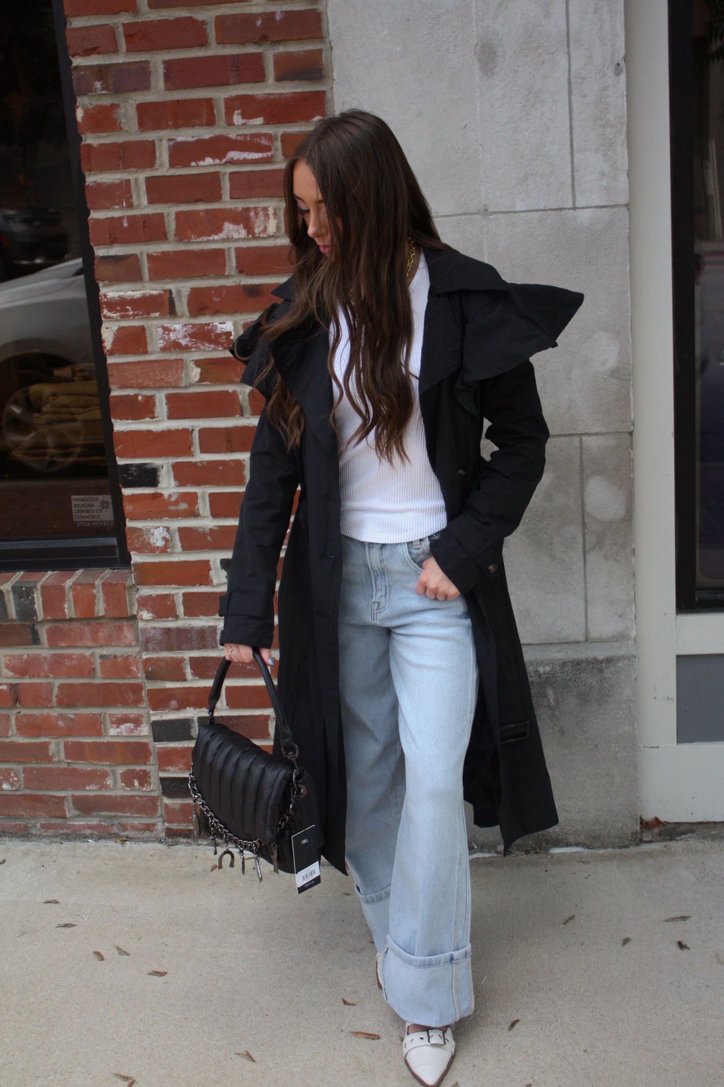 LUCKY LADY WITH CHARM CHAIN-SHINY BLACK