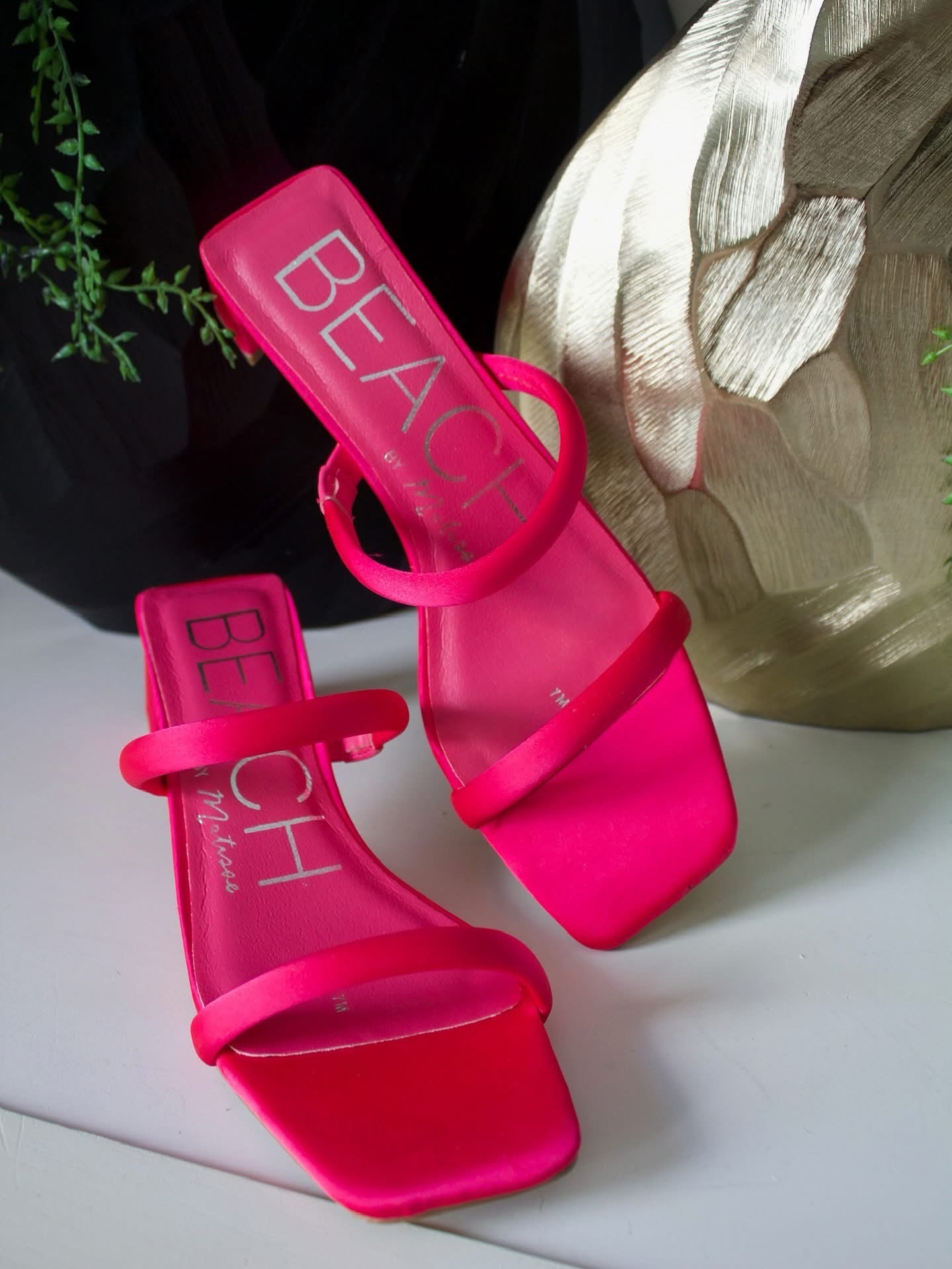 Jerry Hot Pink Heel – Backroad Social Trade Co.