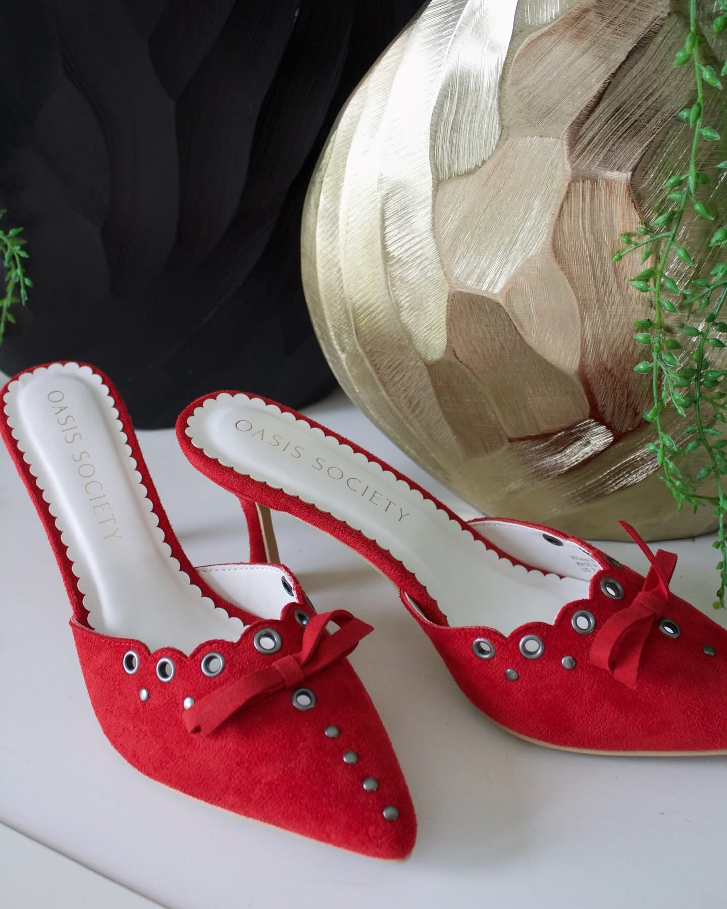 The Meridian Red | Kitten Heel