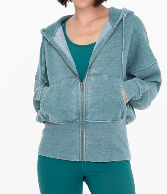 Fleece Jacket with Tapered Sleeves