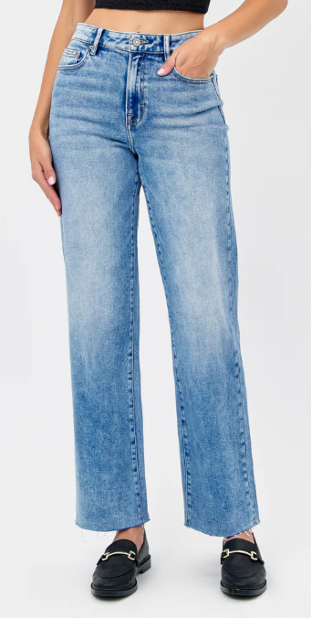 Ella Medium Light Wide Straight