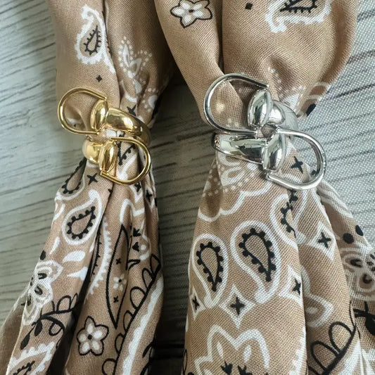 Snaffle Scarf Slide