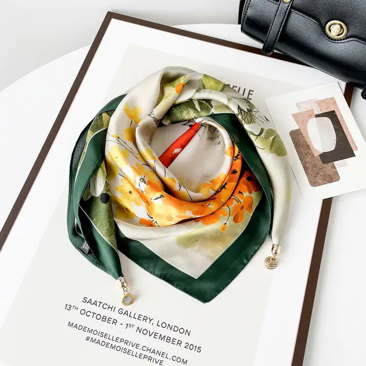 Magnetic Print Triangle Scarf