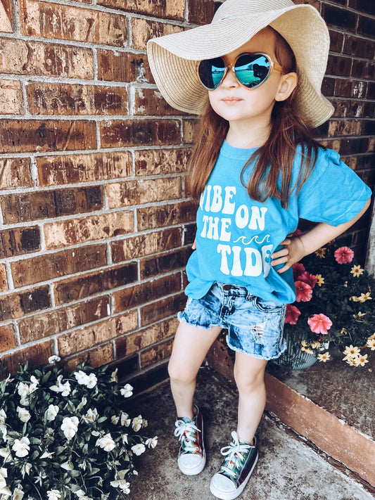 Vibe on the tide kids CC tee